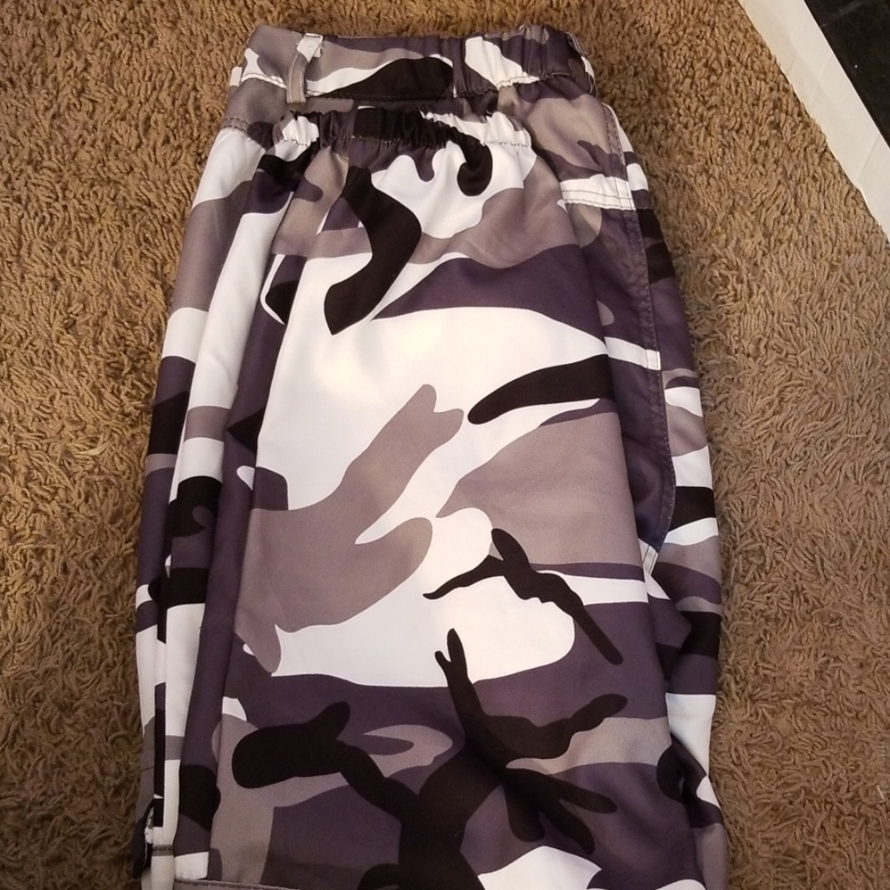 Camo pants